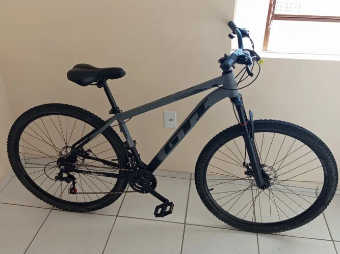 Bicicleta 4 meses de uso 