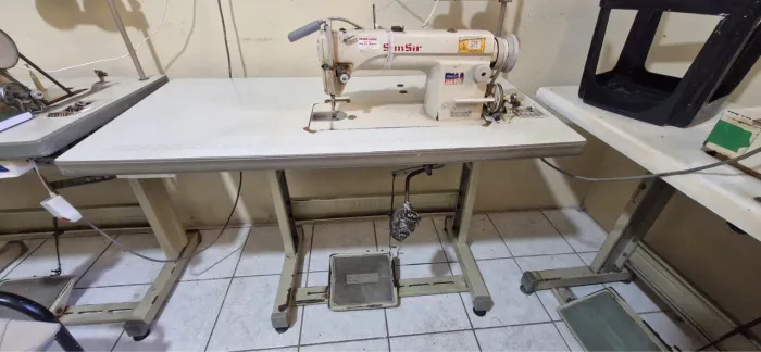 Vendo duas máquinas de costura por 1850 as duas perfeito estado