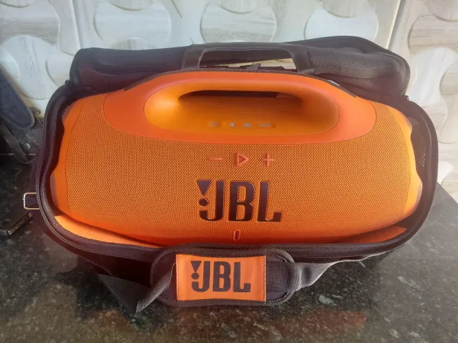 VENDO JBL BOMBOX 4