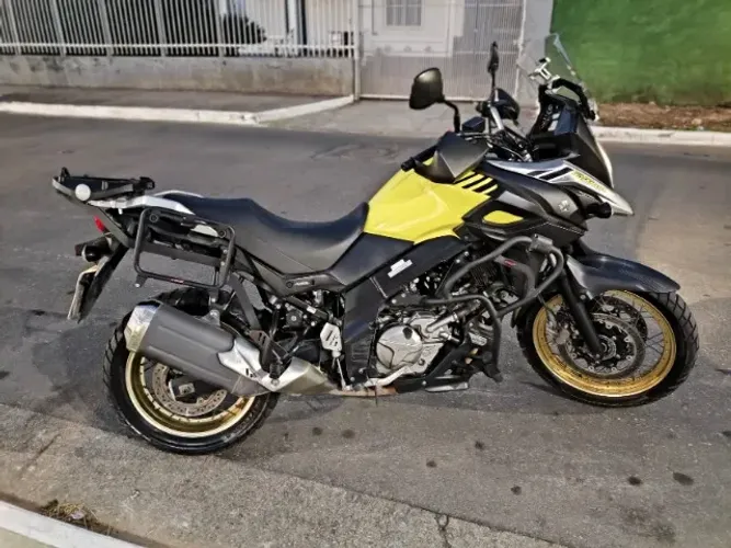Suzuki DL 650xt V-strom 2019 em EXCELENTE ESTADO!!!
