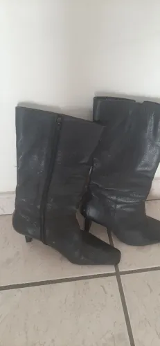 Bota em couro legitimo