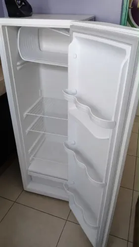 Geladeira pequena