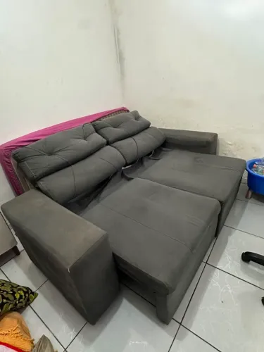 Sofá Retrátil em bom estado
