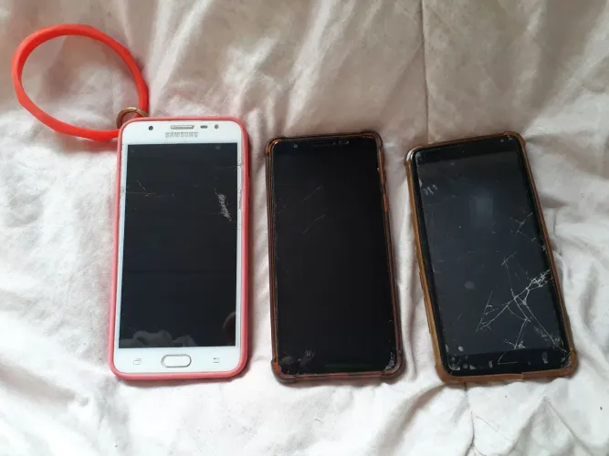 Celulares para tirar peça ou trocar a tela, eles funcionam 