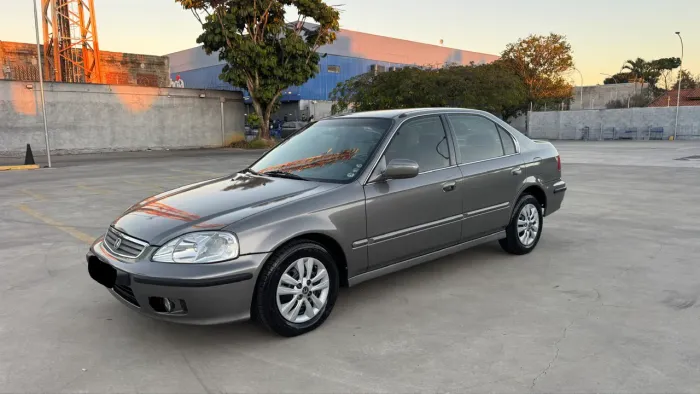 Honda Civic Sedan LX 1.6 16V Mec. 4P 2000