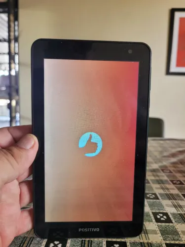 Tablet marca POSITIVO 32 gigas