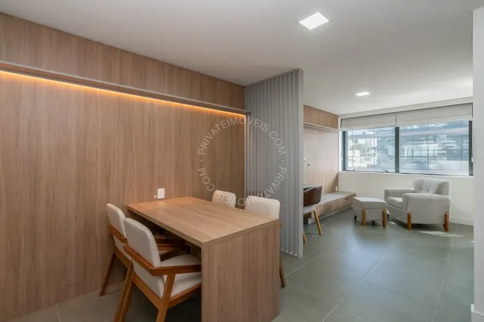 Apartamento Loft mobiliado para alugar no Três Figueiras com 1 quarto (1 suíte)