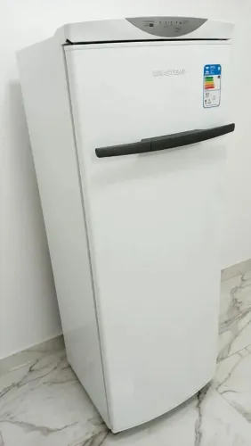 Freezer brastemp frosfree funcionando perfeitamente entrego sem custos dependendo local !