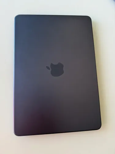 MacBook neo azul