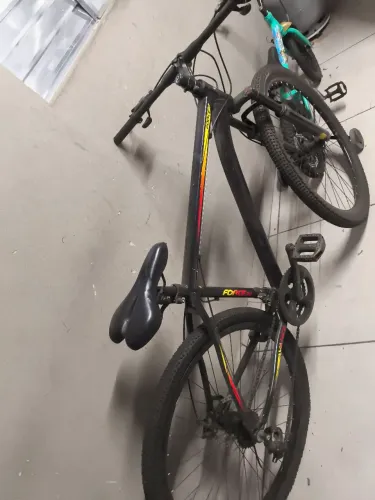 Vendo baik aro 24 semi nova