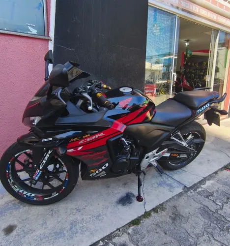 Honda CBR 500R 2015 Revisada com acessórios