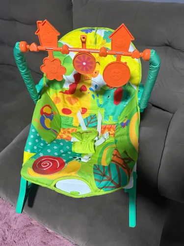 Cadeirinha de balanço de bebê