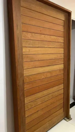 Vendo porta de alto padrão top já vai com forra pronta pra uso 