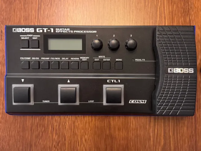 Pedaleira Boss GT-1