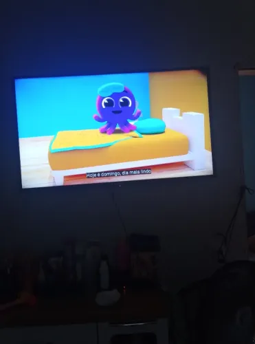 Vendo TELEVISÃO 50! Tenho ela a obs apenas uma mancha mais não atrapalha em nada 600