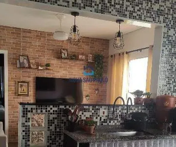 Casa térrea 2 dormitórios, 2 vagas, 116 m² - Vila Liviero
