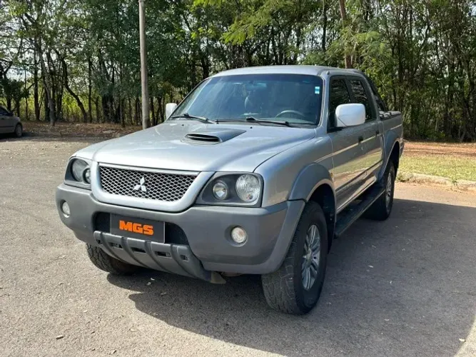 Mitsubishi L200 Outdoor HPE 2.5 4X4 CD T.dies. Mec. 2007