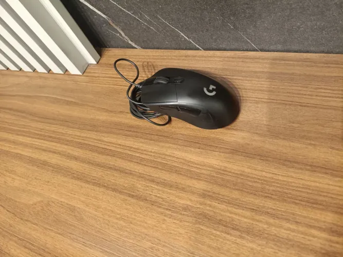 Mouse gamer Logitech g403