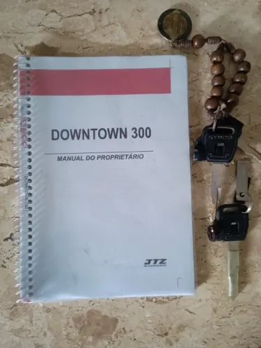 Downtown 300i Moto de garagem impecável / 26600 km