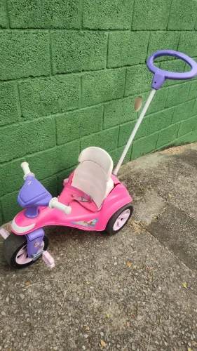 Carrinho de criança, velotrol. 