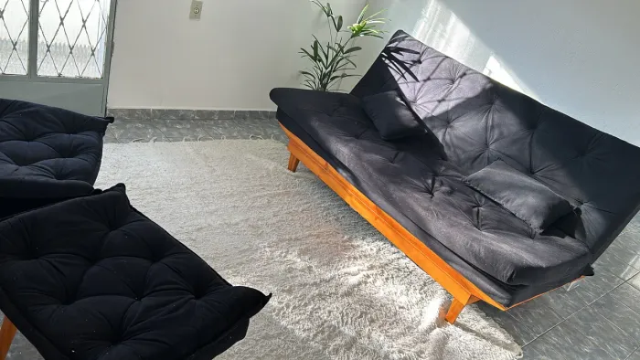 Sofá cama três lugares Leroy Merlin