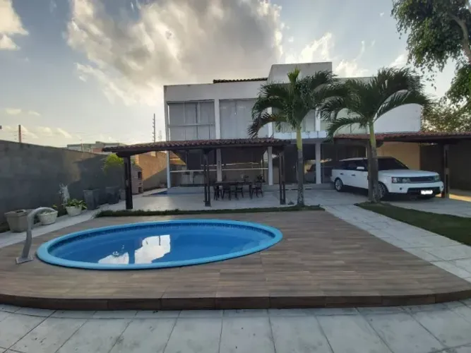 Oferta: Vendo casa por 900 mil no Maurício de Nassau em Caruaru
