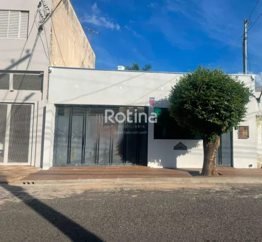 Casa para alugar, 3 quartos, Martins - Uberlândia/MG - Rotina Imobiliária