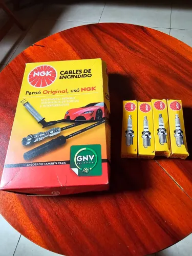 Kit de Cabos de vela e Velas NGK (Nissan e Renault)
