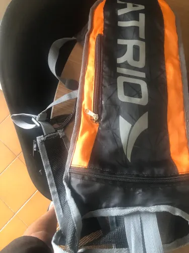Bolsas esportivas e capacete bike adulto
