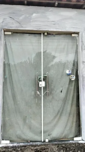 Vendo porta de vidro 1,50×2,10