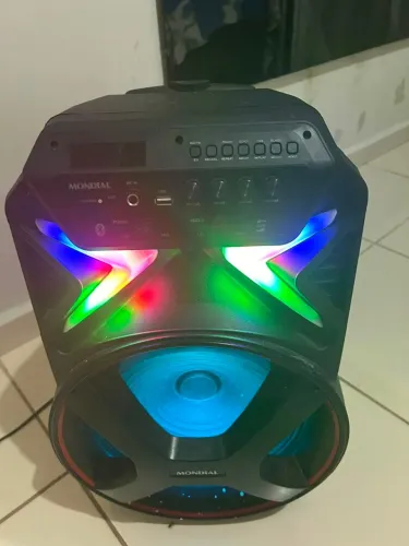 Vendo caixa de som mundial