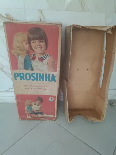 Caixa da boneca prosinha estrela 