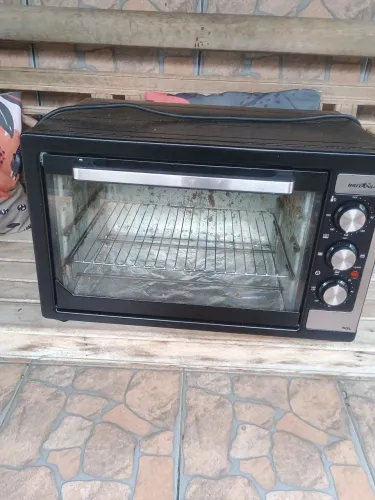 Forno Britânia 50 Litros está esquentando. Mas não está assando.