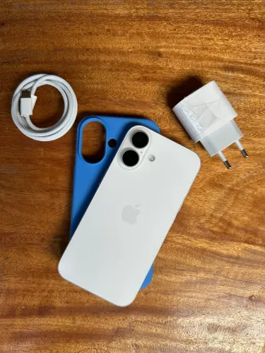 iPhone 16 branco