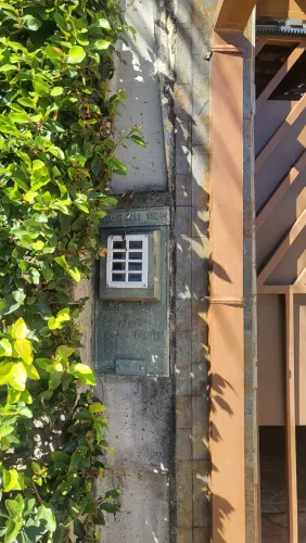 Poste padrão (usado)