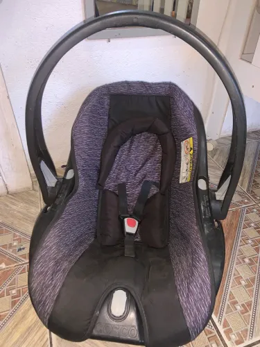 Vendo bebê conforto e berço americano