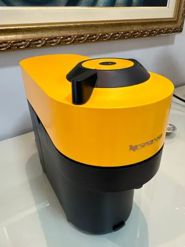 Cafeteira Nespresso Vertuo Pop - Cor Mel - 220V