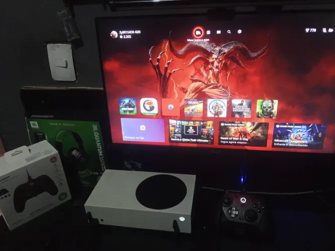 Xbox séries s, com controle gamesir G7 pro e fone jbl