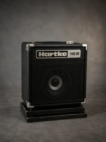 Amplificador de Baixo Hartke HD15 Semi-Novo