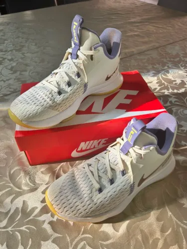 Tênis Nike LeBron Witness Vs - Summit White