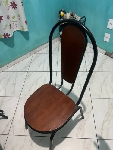 Mesa com cadeira madeira maciça 