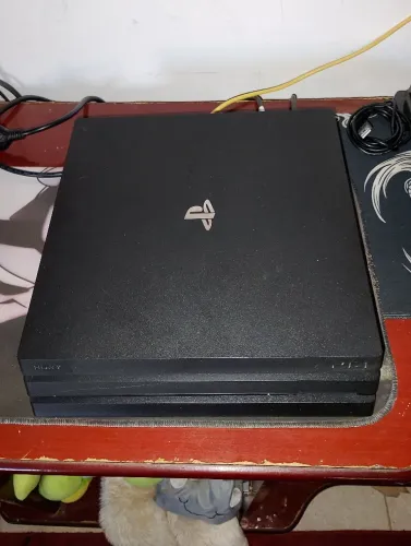 PS4 PRO