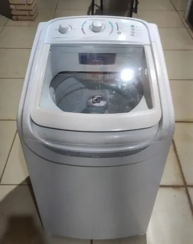 Máquina de lavar roupas Electrolux 10kg