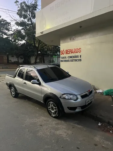 Fiat Strada Trekking 1.6 16V Flex CD 2013