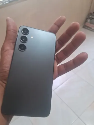 Vendo celular S24+