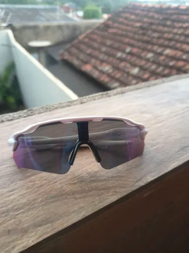 VENDO JULIETE MODERNA ROXA 