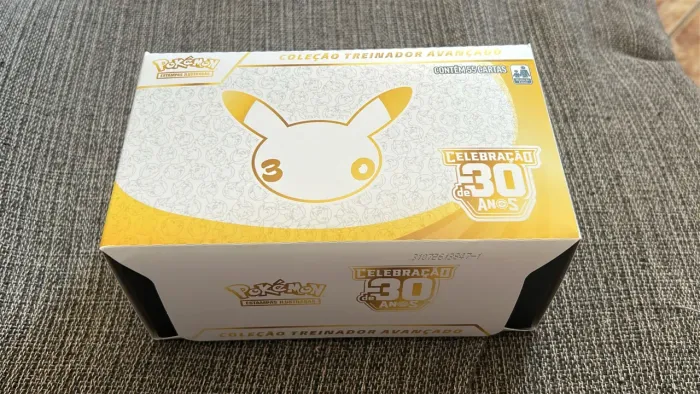 ETB CELEBRAÇÕES 30 ANOS COPAG LAVRADA POKEMON TCG