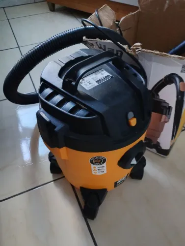 Aspirador água e pó