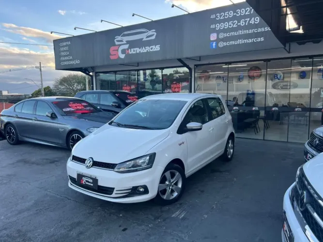 Volkswagen Fox Rock IN RIO 1.6 MI Total Flex 8V 5P 2016
