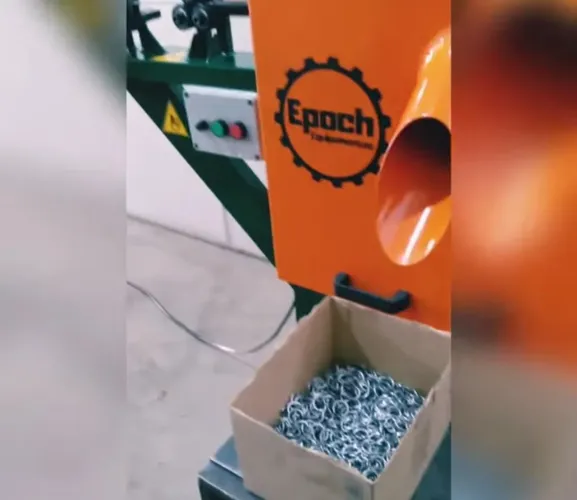 Vendo máquina de fazer grampo tipo C de concertina